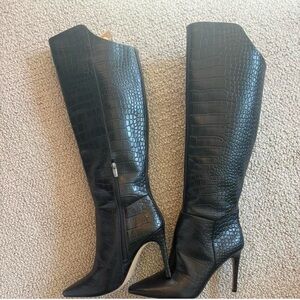 Elegant Vince Camuto Black Croc-Embossed Knee-High Boots sz 11